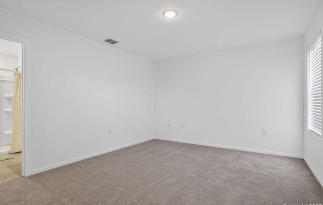 1451 Neria — photo 2