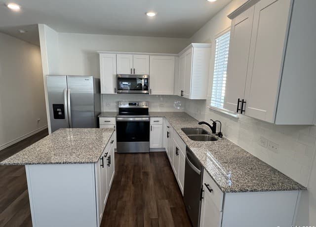 1019 Oriole — photo 4