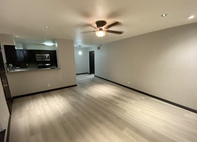 211 Natalen Ave Unit 104 — photo 2