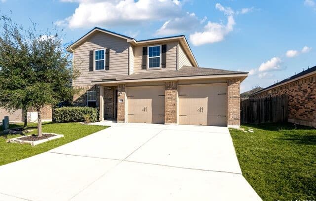 8006 Bluewater Cove — photo 2