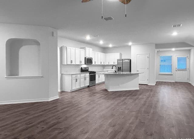 13306 Sugarberry Elm — photo 4