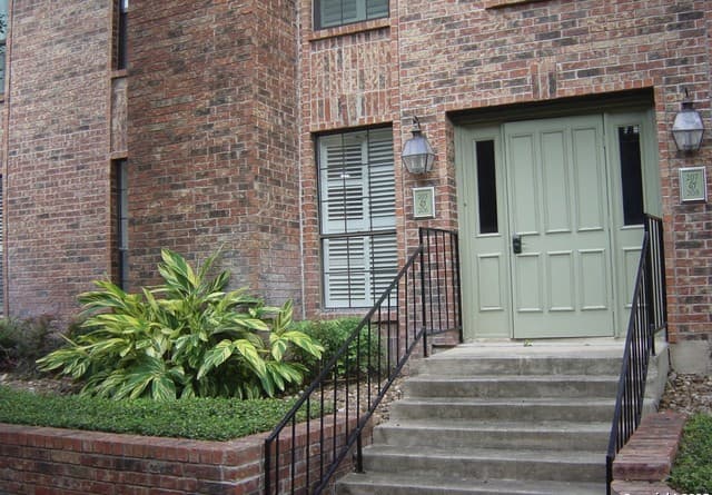 201 Ellwood St Unit 205 — photo 3