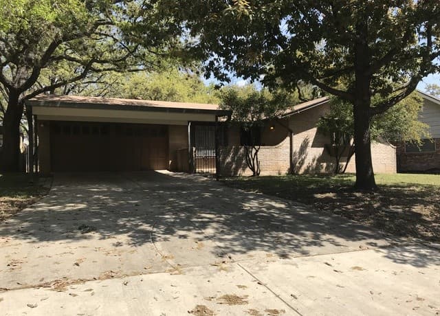 6006 Forest Crest — photo 2