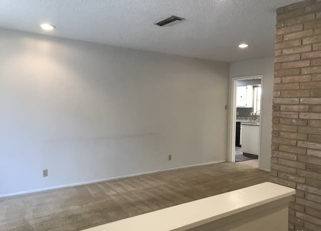 6006 Forest Crest — photo 3