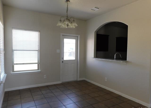 6207 Hazel Valley St — photo 4