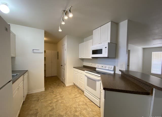 176 W White Unit A — photo 5