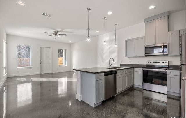 211 San Salvador Unit 102 — photo 3