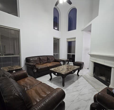 19422 Gran Roble — photo 2