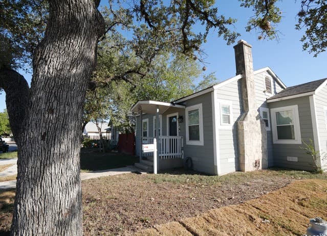 1142 W Lynwood — photo 3