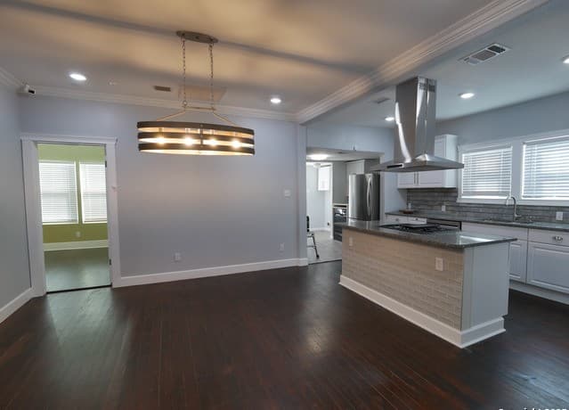 1142 W Lynwood — photo 5