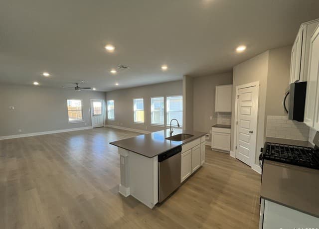 4506 Nueces Path — photo 5