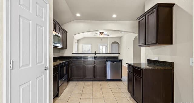 7411 Hazel — photo 5