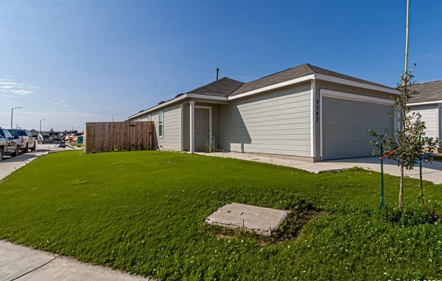 7703 Chancery Gate — photo 2