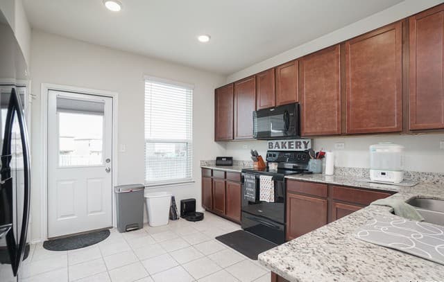 10358 Dunlap — photo 4