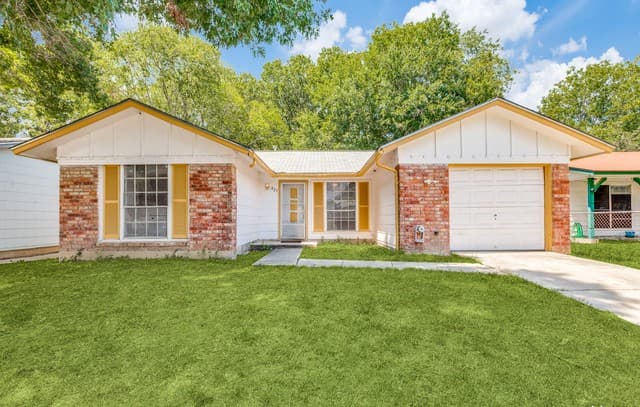 827 Spring Park — photo 1