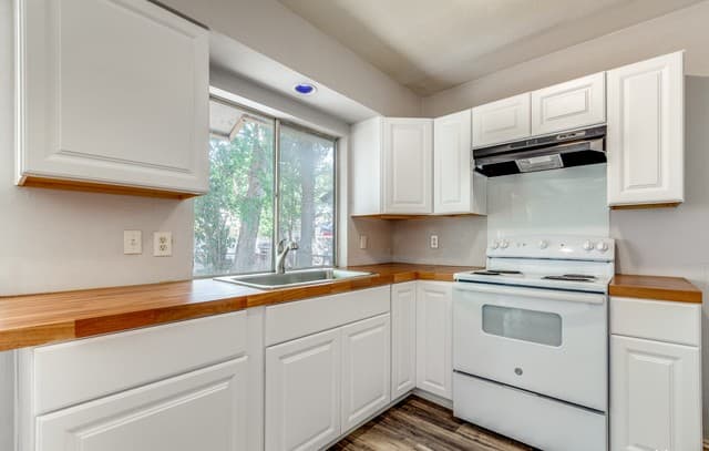 827 Spring Park — photo 4