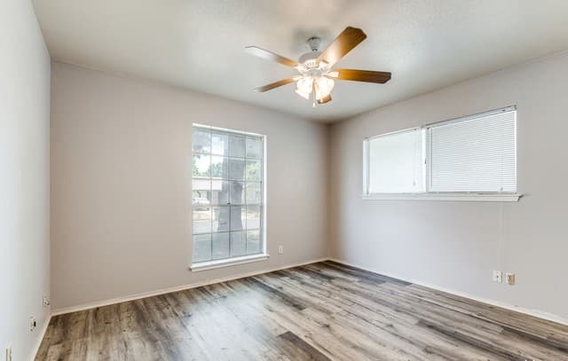 827 Spring Park — photo 5