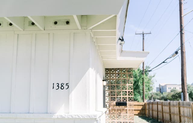 1385 Oblate Dr — photo 3