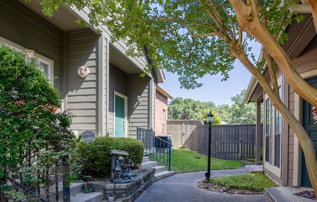 161 Chapel Hill Circle Unit 161 — photo 4