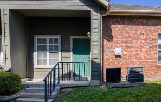 161 Chapel Hill Circle Unit 161 — photo 5