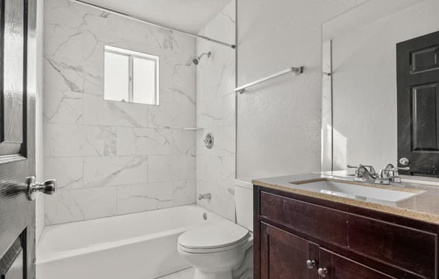 218 Merida Unit 1 — photo 3