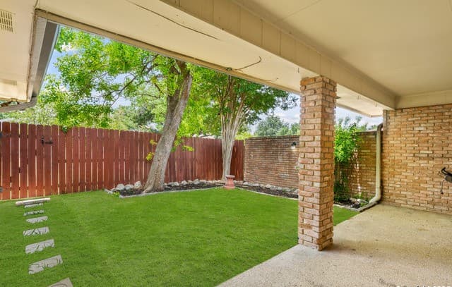 5834 Winding Ridge Dr. — photo 2