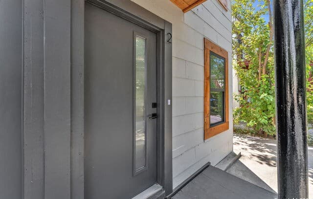2-bedroom rental at 1505 Woodlawn Unit 2 in San Antonio, TX — photo 5