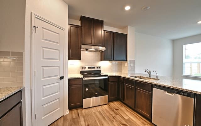 11803 Red Pheasant — photo 4