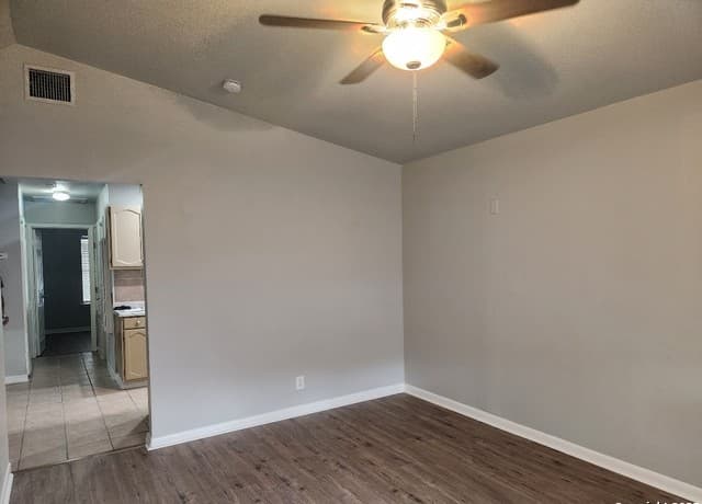 6018 Royal Valley — photo 2