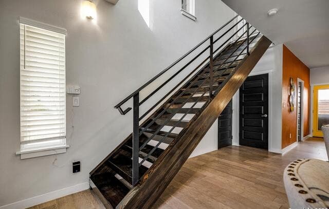 1417 E Crockett St — photo 5