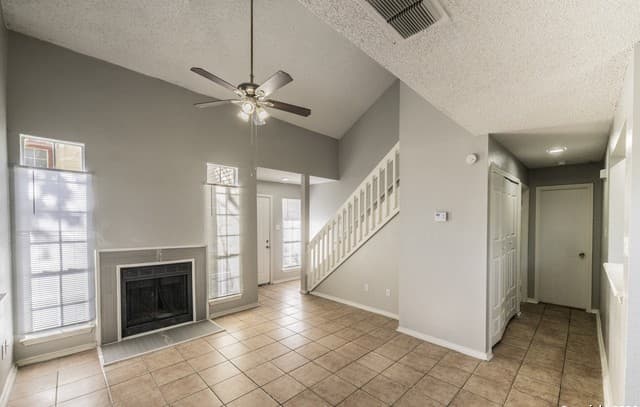 7524 Oak Chase — photo 4