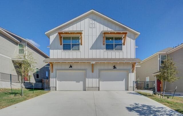 7516 Magnolia Unit 102