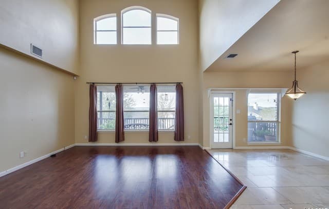 21811 Prospect Hill — photo 5