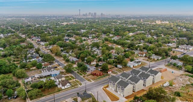 1510 S Walters Unit 102 — photo 3