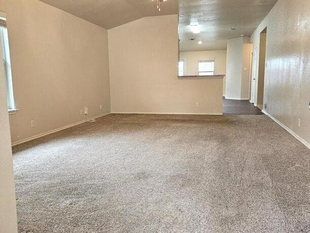 6605 Sally Agee — photo 3