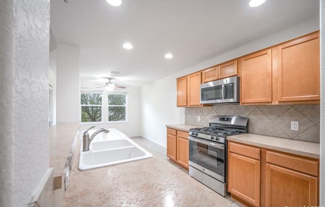 2619 Amethyst Dr — photo 5