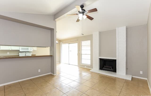 8807 Glen Shadow — photo 2