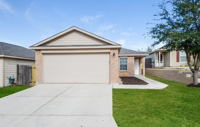 11415 Coral — photo 1