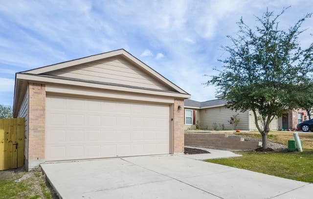 11415 Coral — photo 2