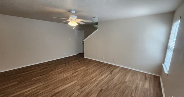 134 Adelaide Oaks — photo 4