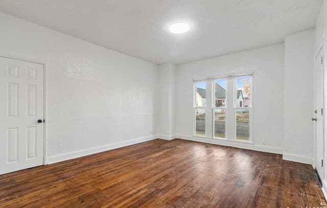 1630 W Rosewood Unit B — photo 4