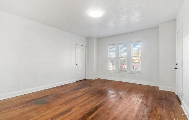 2-bedroom rental at 1630 W Rosewood Unit C in San Antonio, TX — photo 5