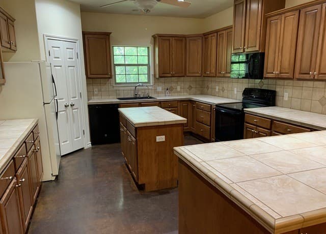 353 Aberdeen — photo 5