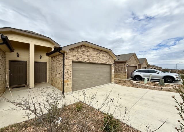 10011 Westover Bluff Unit 101 — photo 2