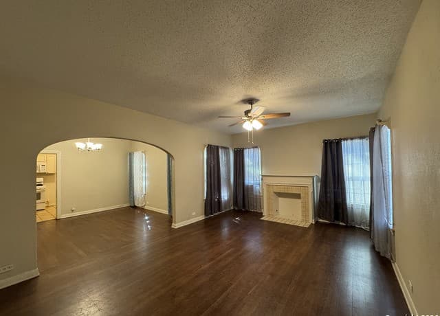 842 Hammond — photo 2