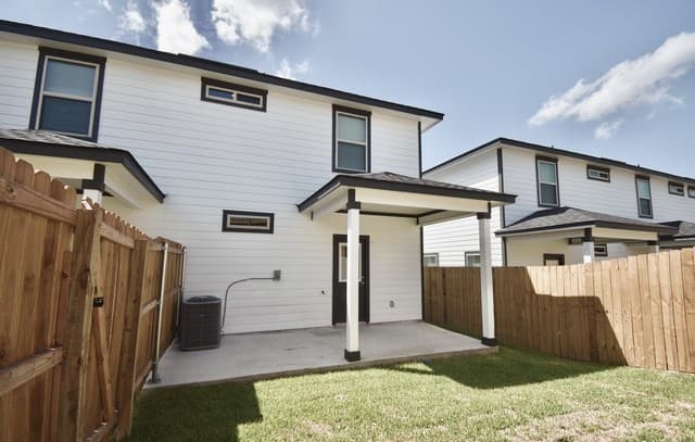 8427 Via Verona Unit 103 — photo 3