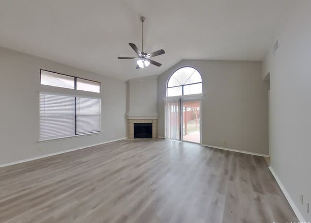 7947 Flower — photo 2