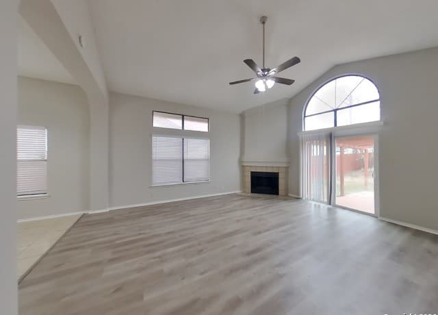 7947 Flower — photo 3