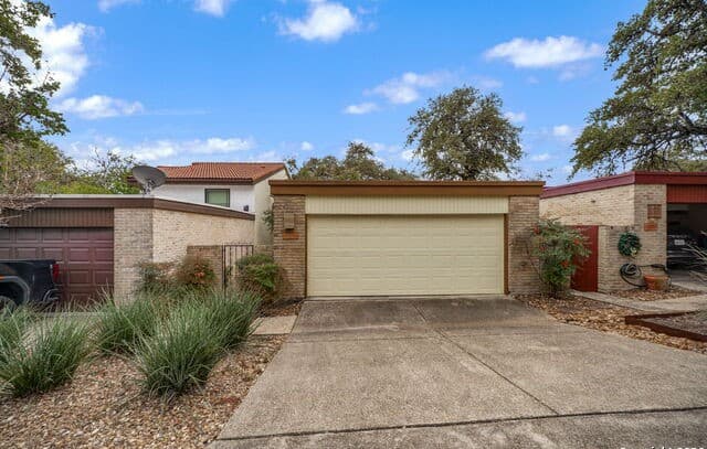 11622 Caprock Street