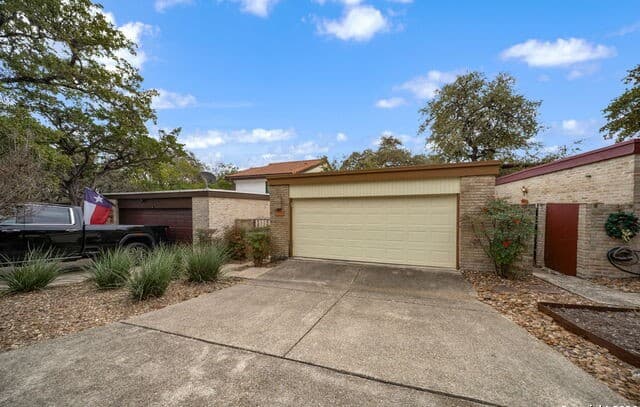 11622 Caprock Street — photo 3